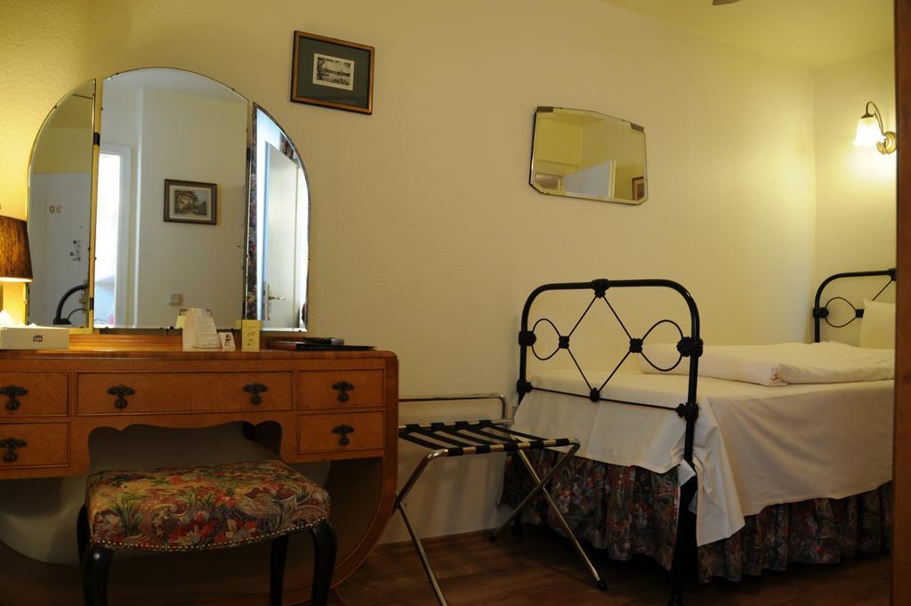 Hotel Admiral Βιζμπάντεν Δωμάτιο φωτογραφία